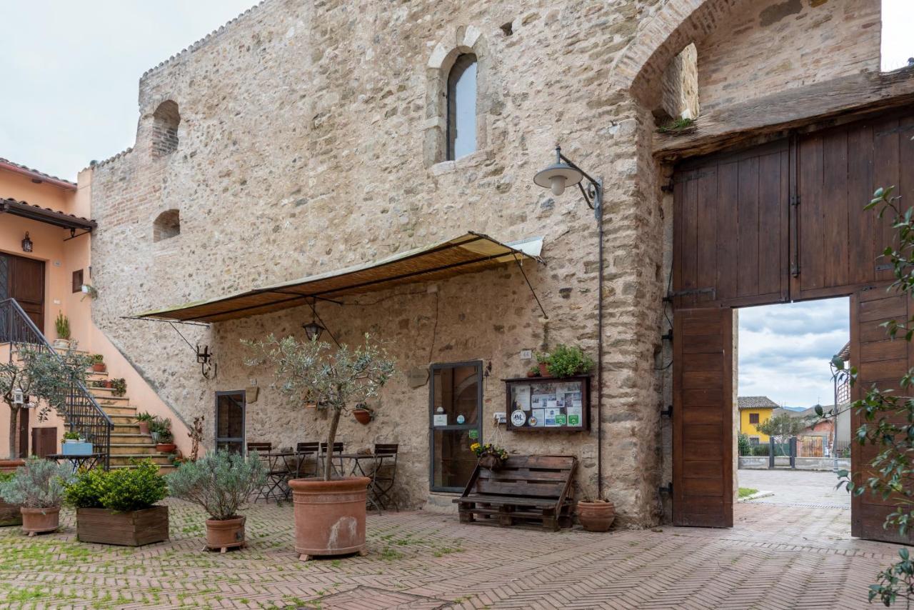 Bed and Breakfast Torre Della Botonta Castel Ritaldi Екстер'єр фото