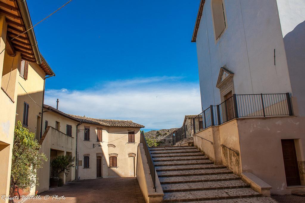 Bed and Breakfast Torre Della Botonta Castel Ritaldi Екстер'єр фото